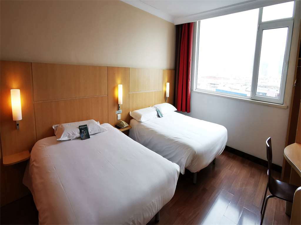 Ibis Tianjin Railway Station Hotel Quarto foto