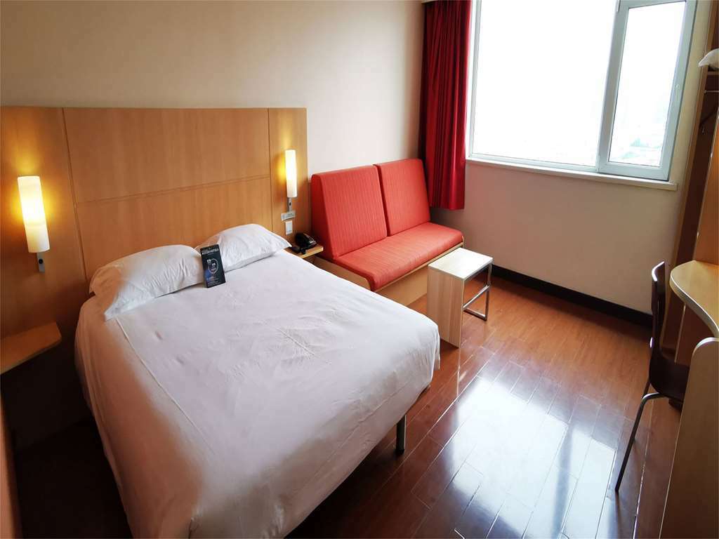 Ibis Tianjin Railway Station Hotel Quarto foto